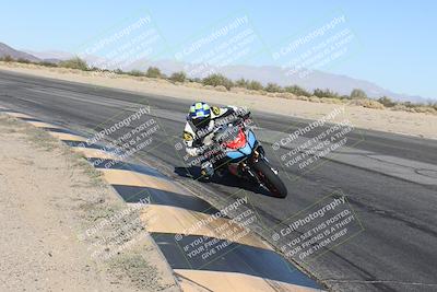 media/Dec-01-2025-Moto Forza (Mon) [[2daa91e15f]]/2-Intermediate Group/Session 4 (Turn 10 Inside)/